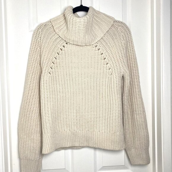 Kendall & Kylie Relaxed Chunky Knit Cowl Neck Cream Sweater Size Medium - Picture 6 of 9